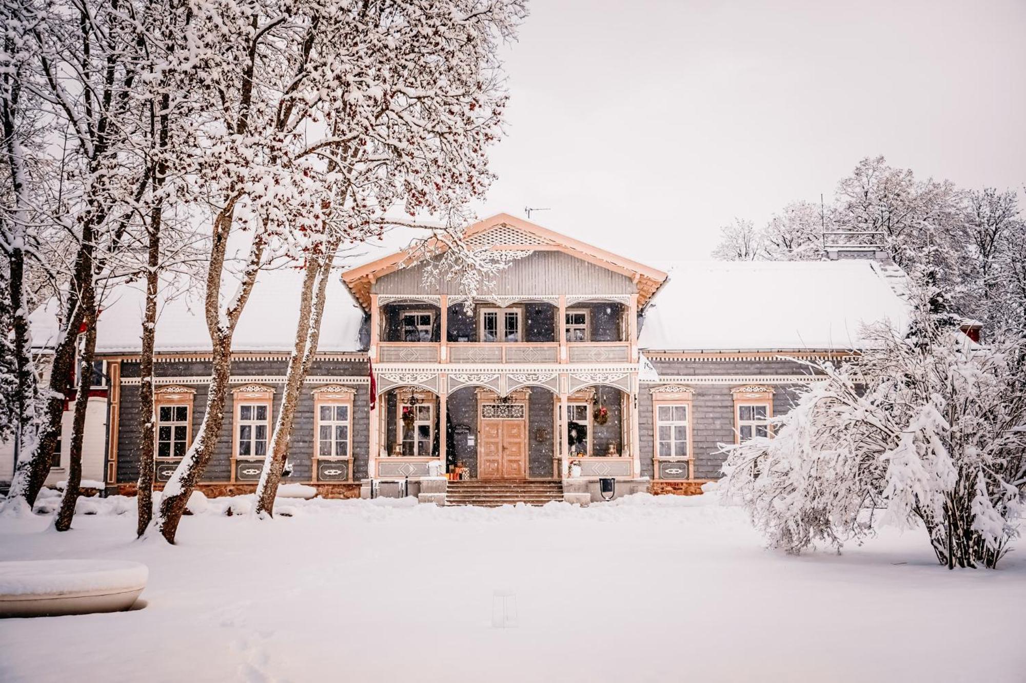Boutique Hotel Virkas Muiza Kuldīga Esterno foto