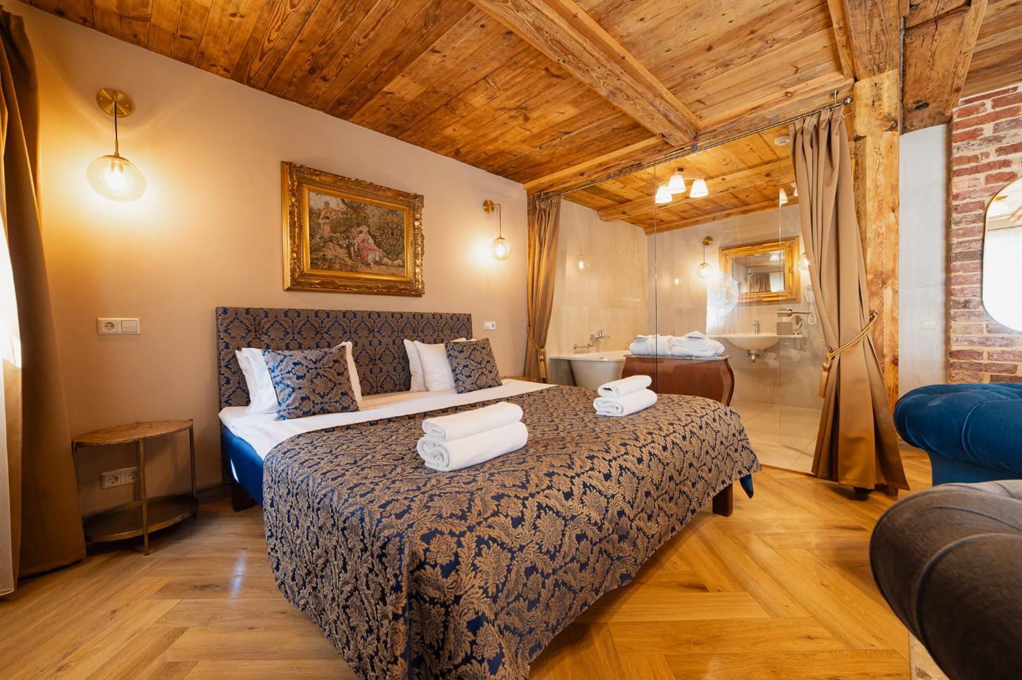 Boutique Hotel Virkas Muiza Kuldīga Esterno foto