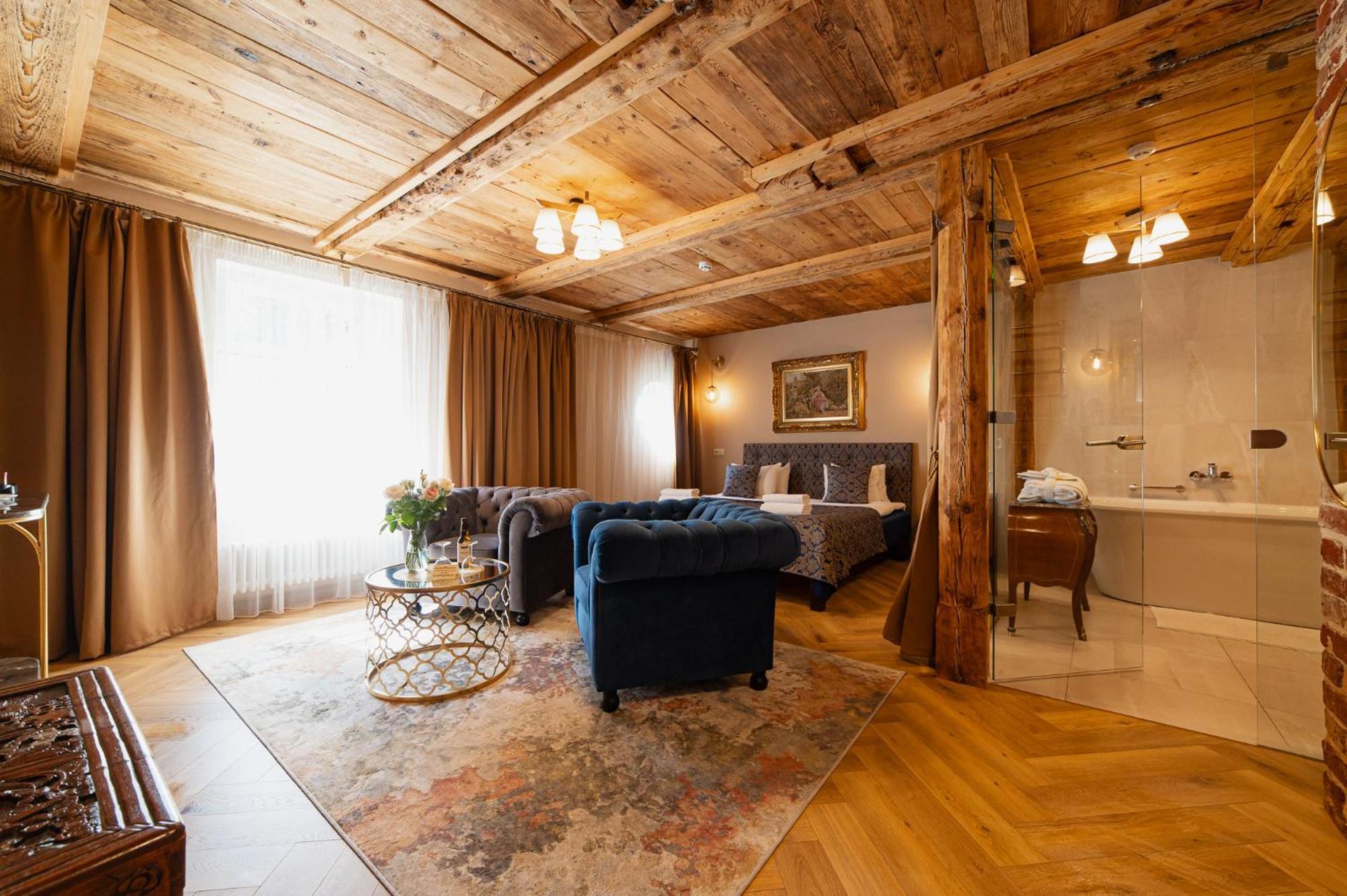 Boutique Hotel Virkas Muiza Kuldīga Esterno foto